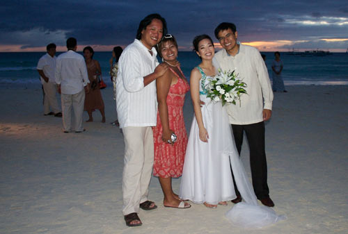 Dress cold beach wedding